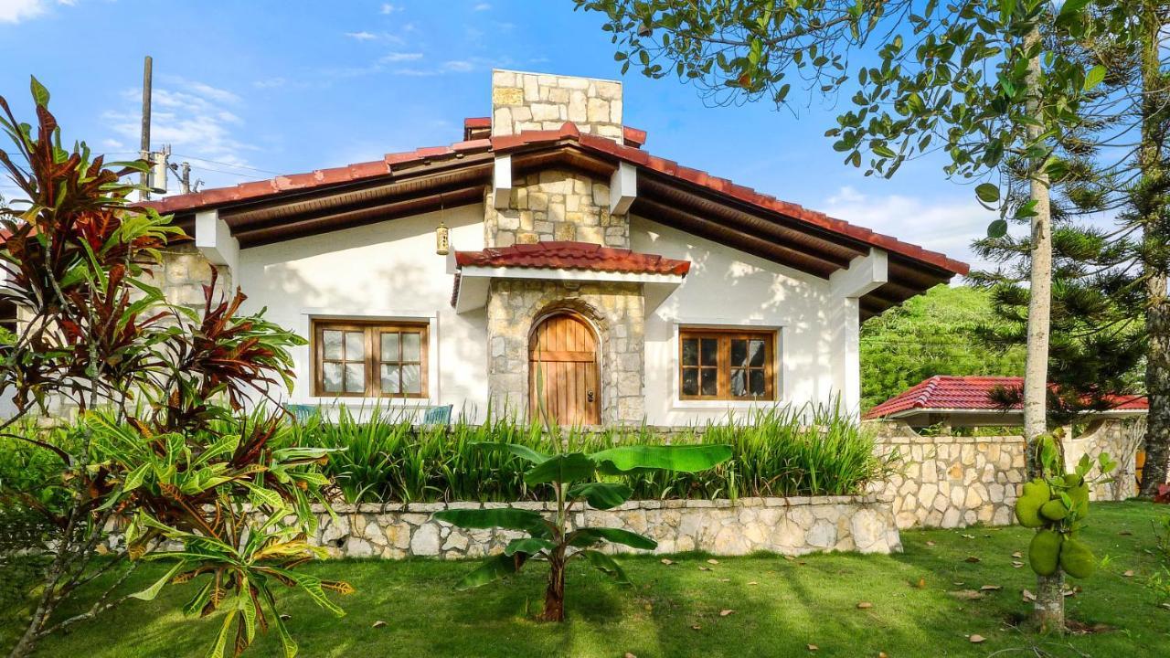 Sunset Gardens Villa Olon Exterior photo
